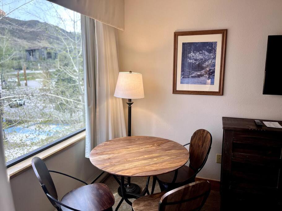 마운트크레스티드부트 Mt Cb Mountain Side With King Bed, Hot Tub, Pool & Kitchen! 아파트 외부 사진